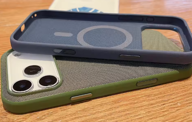 iPhone 17/18 Pro Max Woven case - Brown